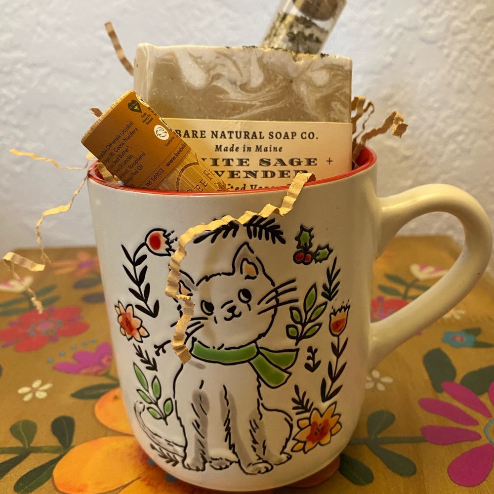 CUSTOM Kitty Holiday Cup Filled With Buyer’s Choice Bath & Body Goodies